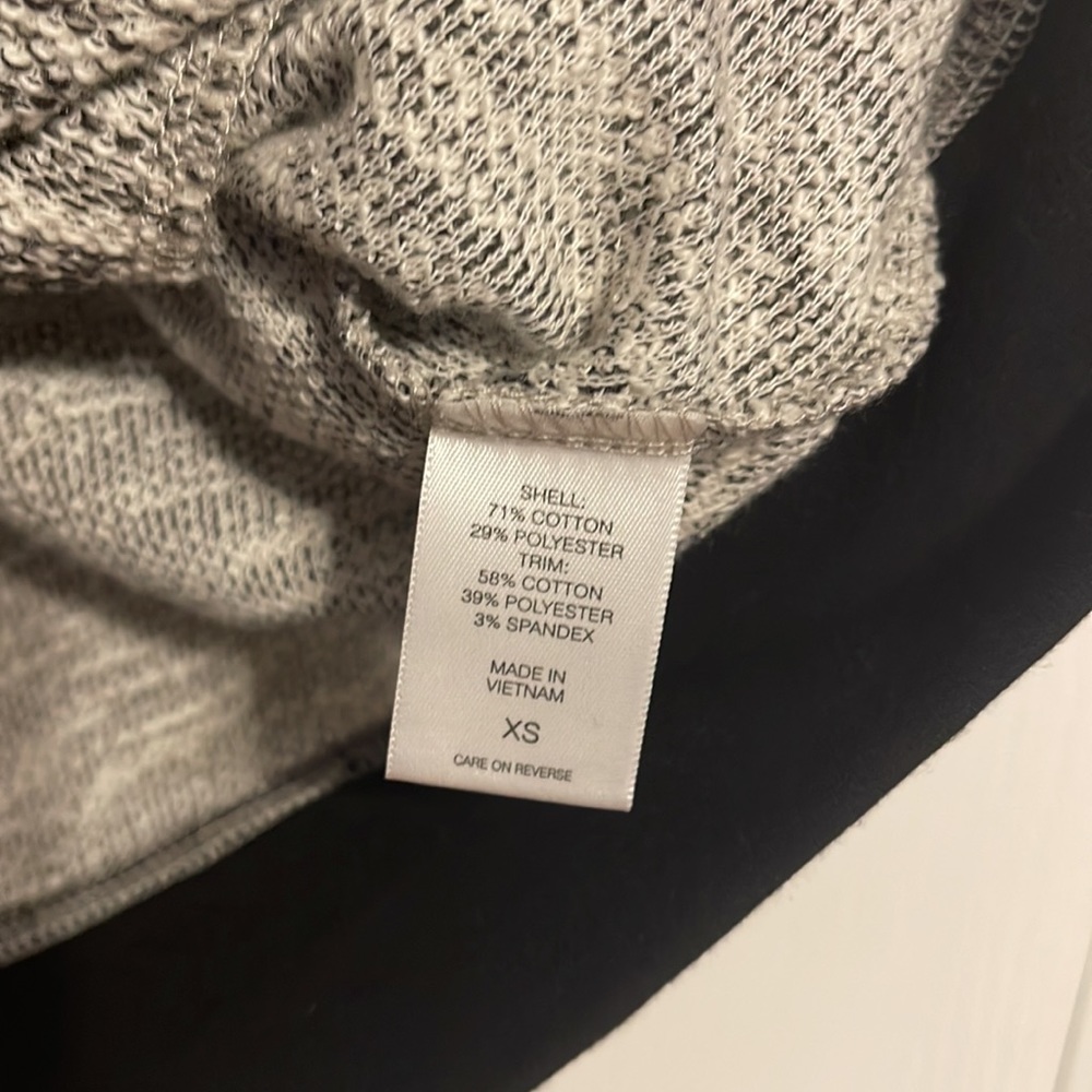 NWT New York & Company asymmetrical zipper sleeveless sweater vest size XS - Picture 8 of 9